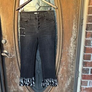 Old Navy Flare Ankle Jeans! Size 4